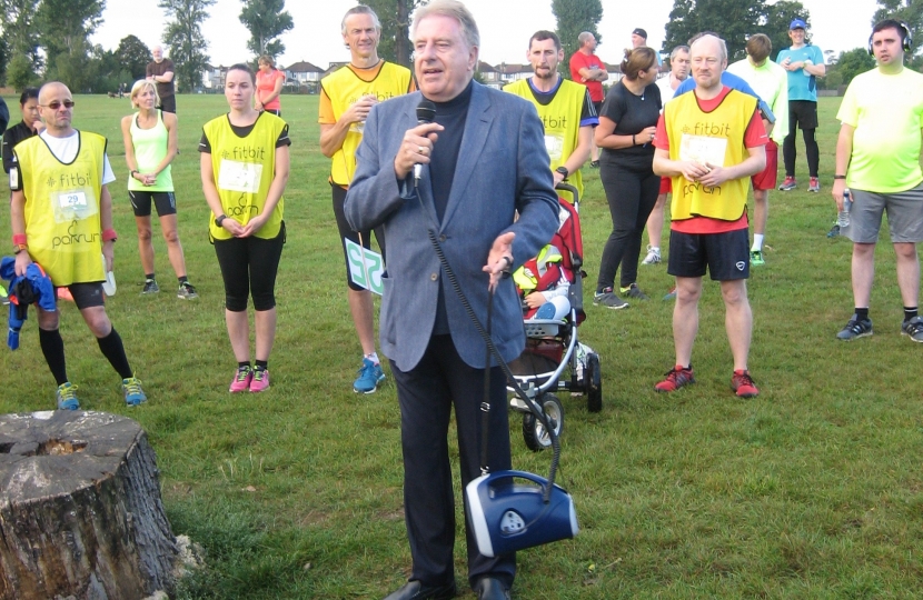 Rt Hon David Evennett starting Parkrun